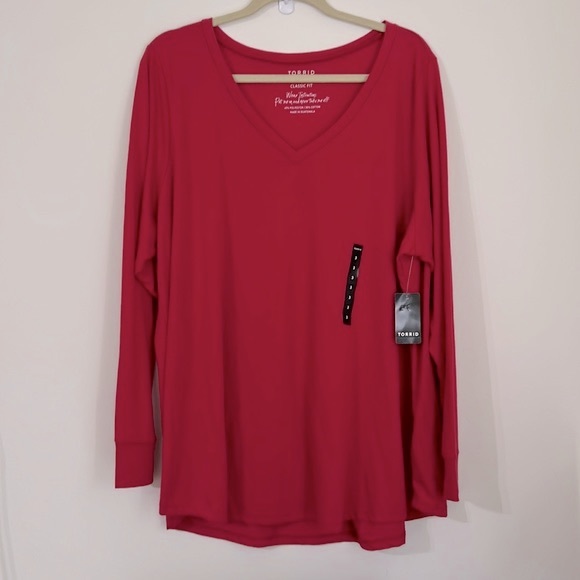 torrid Tops - NWT Torrid Red Long Sleeve Girlfriend Tee Size 3 (22/24)